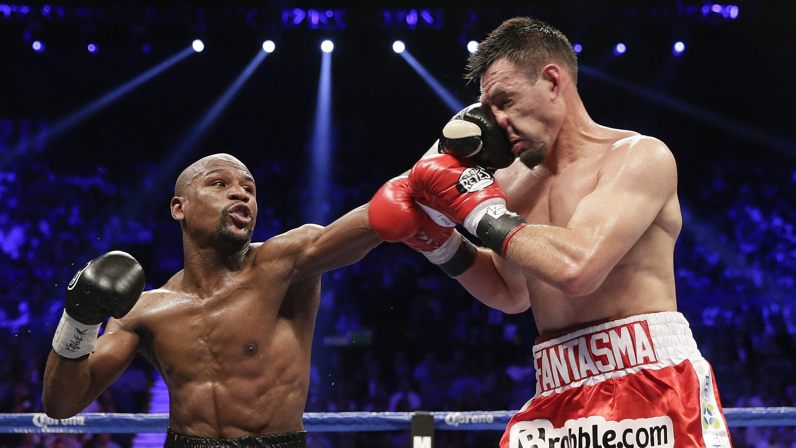 惊心动魄的一幕！欧预赛中发生了令人吃惊的事，欧预赛集锦